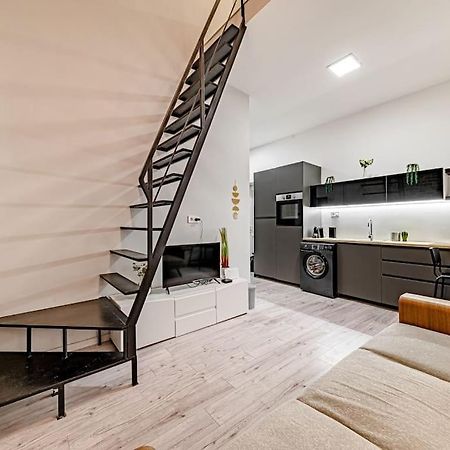 Chic Loft Bp: Industrial Gem Διαμέρισμα Βουδαπέστη Εξωτερικό φωτογραφία