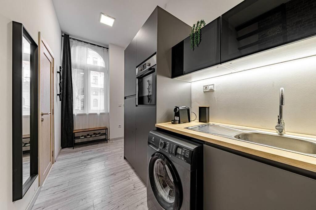 Chic Loft Bp: Industrial Gem Διαμέρισμα Βουδαπέστη Εξωτερικό φωτογραφία